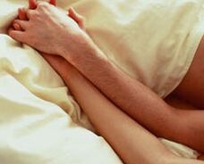 rokas intimitātes laikā un izdalījumi no dzimumlocekļa